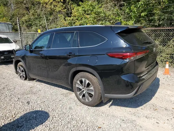 5TDHZRBH7LS030419 2020 TOYOTA HIGHLANDER - Image 2