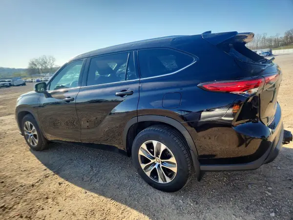 5TDHZRBH7MS063390 2021 TOYOTA HIGHLANDER - Image 2