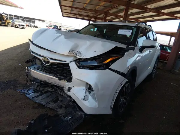 5TDHZRBH7MS543543 2021 TOYOTA HIGHLANDER - Image 2