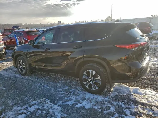 5TDHZRBH7MS544871 2021 TOYOTA HIGHLANDER - Image 2