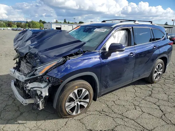 5TDHZRBH7NS595966 2022 TOYOTA HIGHLANDER - Image 1