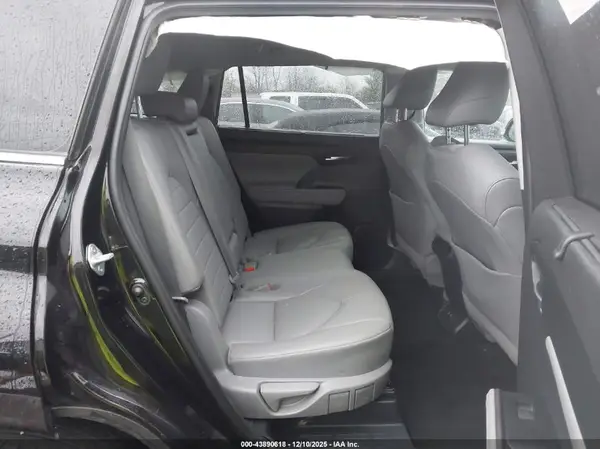 5TDHZRBH8LS009983 2020 TOYOTA HIGHLANDER - Image 8