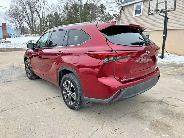 5TDHZRBH8LS012558 2020 TOYOTA HIGHLANDER - Image 2