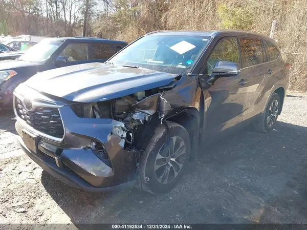 5TDHZRBH8LS020370 2020 TOYOTA HIGHLANDER - Image 2