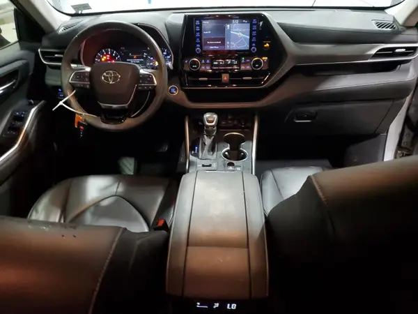 5TDHZRBH8LS506743 2020 TOYOTA HIGHLANDER - Image 8