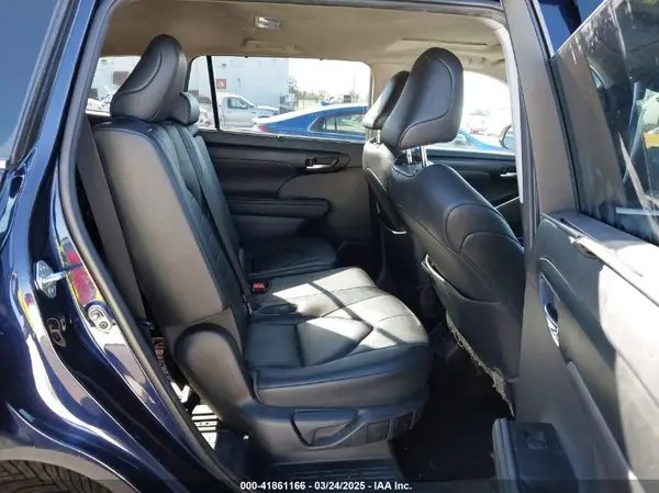 5TDHZRBH8LS508251 2020 TOYOTA HIGHLANDER - Image 8