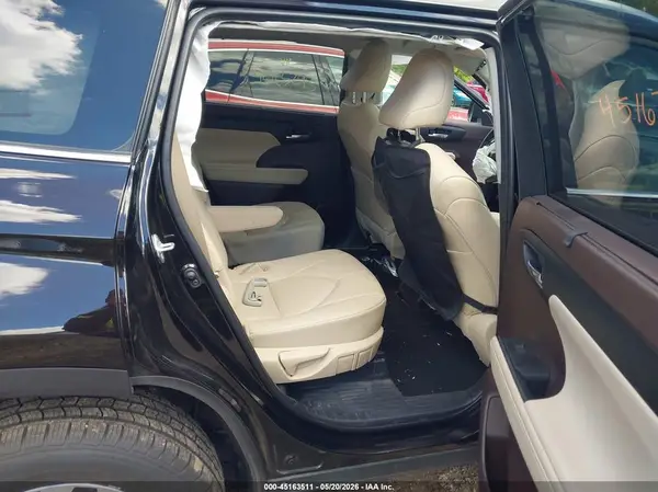 5TDHZRBH8MS072616 2021 TOYOTA HIGHLANDER - Image 8
