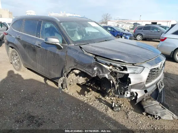5TDHZRBH8MS096916 2021 TOYOTA HIGHLANDER - Image 1