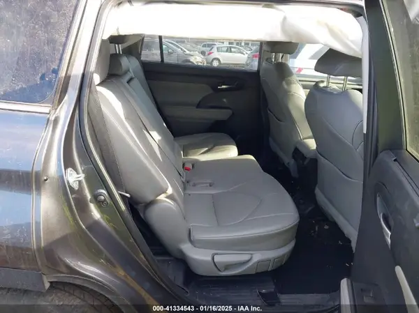 5TDHZRBH8MS096916 2021 TOYOTA HIGHLANDER - Image 8