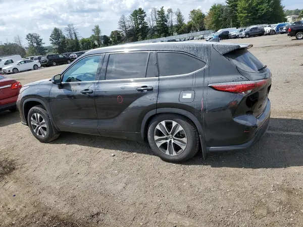 5TDHZRBH8MS102794 2021 TOYOTA HIGHLANDER - Image 2