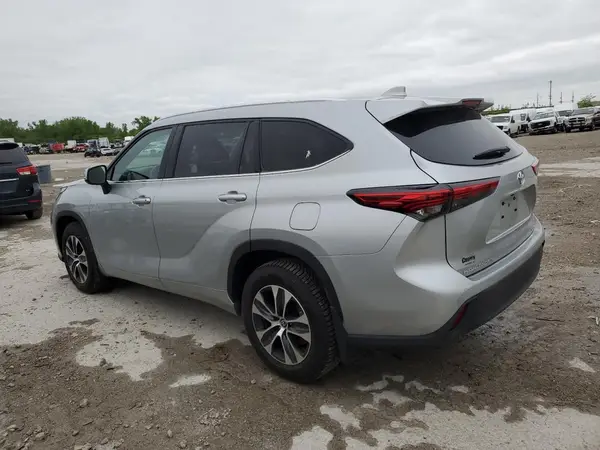 5TDHZRBH8MS535368 2021 TOYOTA HIGHLANDER - Image 2