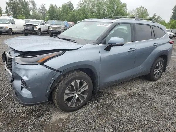 5TDHZRBH8NS257282 2022 TOYOTA HIGHLANDER - Image 1