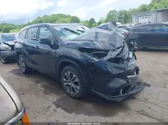 5TDHZRBH8NS582062 2022 TOYOTA HIGHLANDER