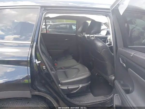 5TDHZRBH8NS582062 2022 TOYOTA HIGHLANDER - Image 8