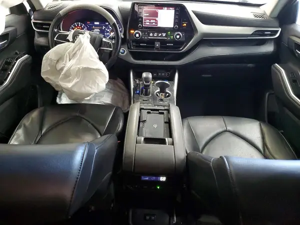5TDHZRBH9LS513894 2020 TOYOTA HIGHLANDER - Image 8