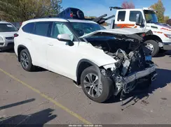 5TDHZRBH9LS519615 2020 TOYOTA HIGHLANDER