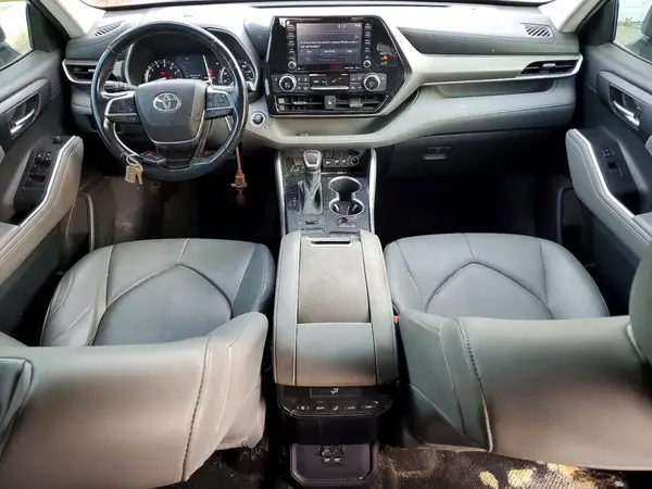 5TDHZRBH9MS091255 2021 TOYOTA HIGHLANDER - Image 8