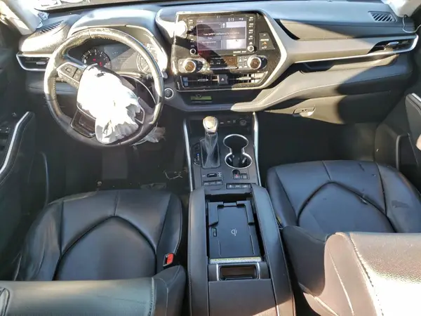 5TDHZRBH9MS097654 2021 TOYOTA HIGHLANDER - Image 8