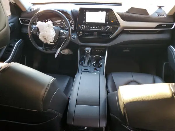 5TDHZRBH9MS134783 2021 TOYOTA HIGHLANDER - Image 8