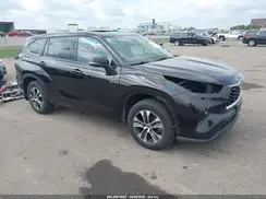5TDHZRBH9MS150062 2021 TOYOTA HIGHLANDER