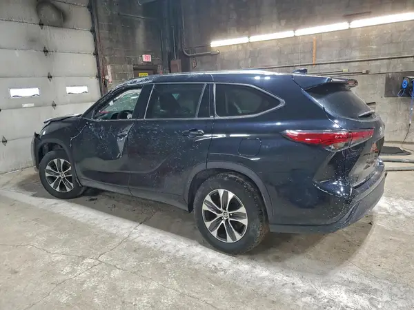 5TDHZRBH9MS523231 2021 TOYOTA HIGHLANDER - Image 2