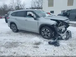 5TDHZRBH9MS539476 2021 TOYOTA HIGHLANDER