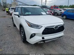 5TDHZRBH9MS551417 2021 TOYOTA HIGHLANDER