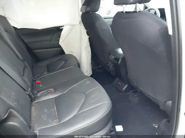5TDHZRBH9MS551417 2021 TOYOTA HIGHLANDER - Image 8