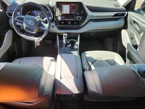 5TDHZRBH9NS203697 2022 TOYOTA HIGHLANDER - Image 8