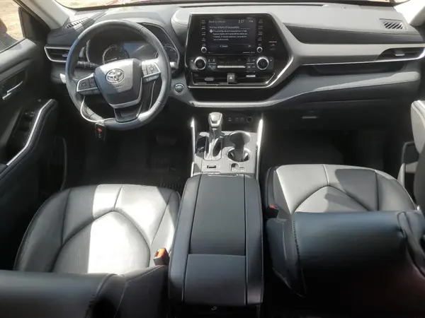 5TDHZRBH9NS206843 2022 TOYOTA HIGHLANDER - Image 8