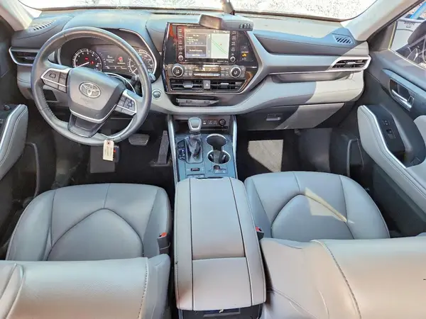 5TDHZRBH9NS208933 2022 TOYOTA HIGHLANDER - Image 8