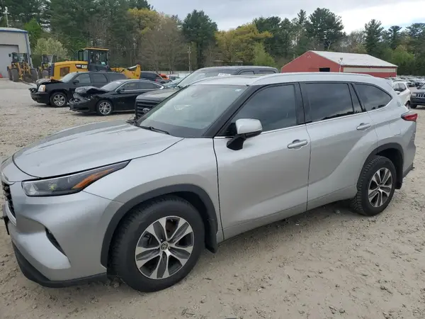 5TDHZRBH9NS570678 2022 TOYOTA HIGHLANDER - Image 1