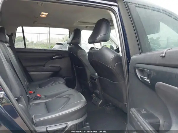 5TDHZRBHXLS015980 2020 TOYOTA HIGHLANDER - Image 8