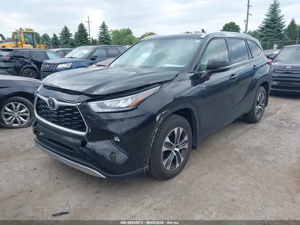 5TDHZRBHXLS035940 2020 TOYOTA HIGHLANDER - Image 2