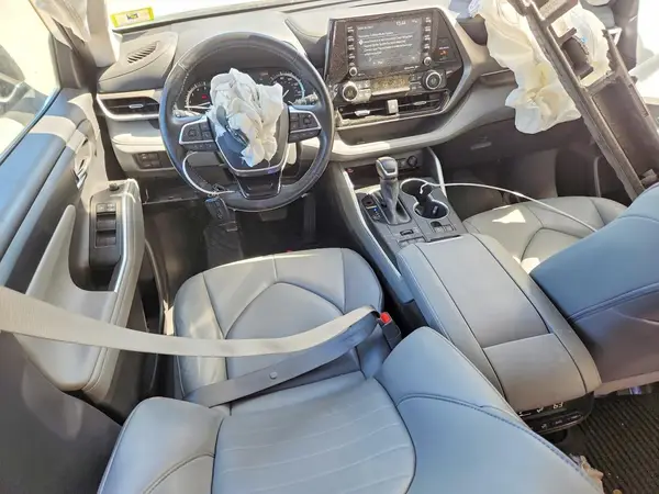 5TDHZRBHXMS083858 2021 TOYOTA HIGHLANDER - Image 8