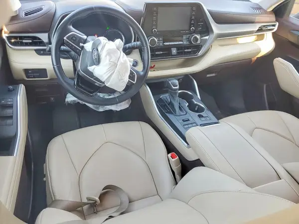 5TDHZRBHXMS085853 2021 TOYOTA HIGHLANDER - Image 8