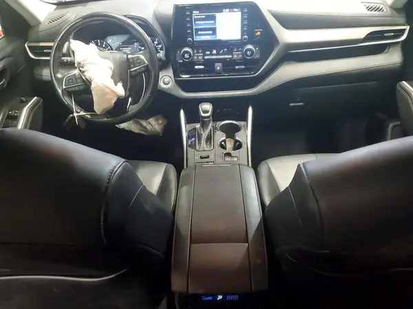 5TDHZRBHXMS139667 2021 TOYOTA HIGHLANDER - Image 8