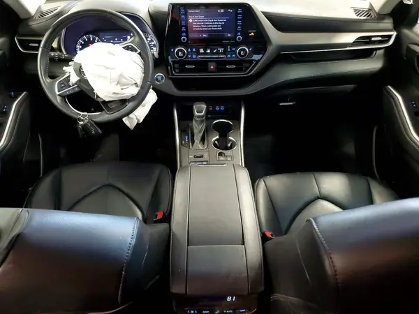 5TDHZRBHXNS177563 2022 TOYOTA HIGHLANDER - Image 8