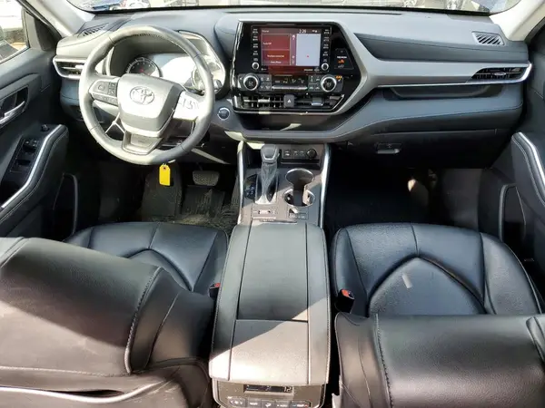 5TDHZRBHXNS192628 2022 TOYOTA HIGHLANDER - Image 8