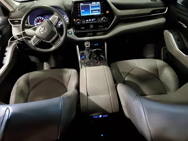 5TDHZRBHXNS201361 2022 TOYOTA HIGHLANDER - Image 8