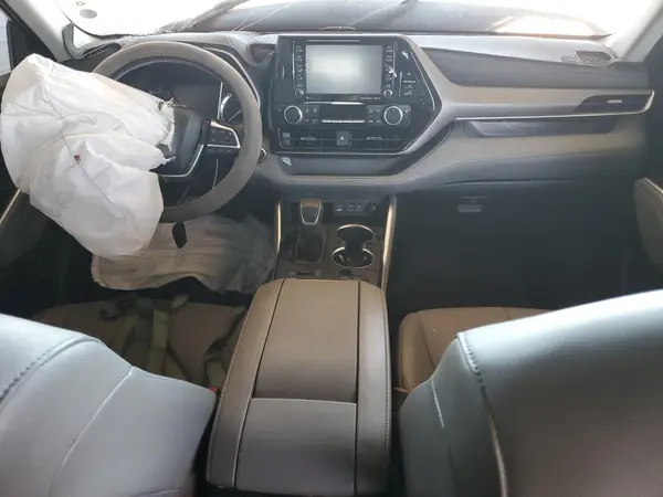 5TDHZRBHXNS597596 2022 TOYOTA HIGHLANDER - Image 8