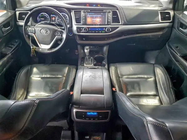 5TDJGRFH0HS022574 2017 TOYOTA HIGHLANDER - Image 8
