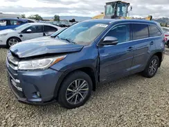 5TDJGRFH0HS032263 2017 TOYOTA HIGHLANDER