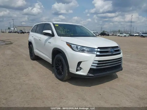 5TDJGRFH0JS051417 2018 TOYOTA HIGHLANDER - Image 1