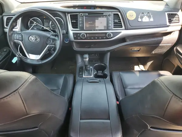5TDJGRFH0KS058921 2019 TOYOTA HIGHLANDER - Image 8