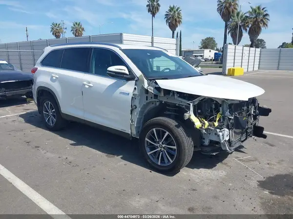 5TDJGRFH0KS064556 2019 TOYOTA HIGHLANDER - Image 1