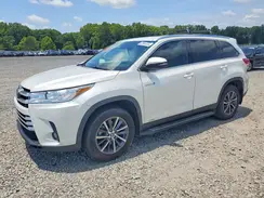5TDJGRFH0KS065271 2019 TOYOTA HIGHLANDER