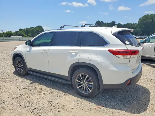 5TDJGRFH0KS065271 2019 TOYOTA HIGHLANDER - Image 2