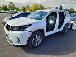5TDJGRFH0KS066923 2019 TOYOTA HIGHLANDER