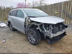 5TDJGRFH0KS071751 2019 TOYOTA HIGHLANDER